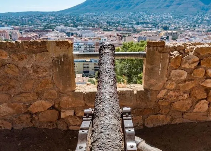 Estudio En El Castillo De *